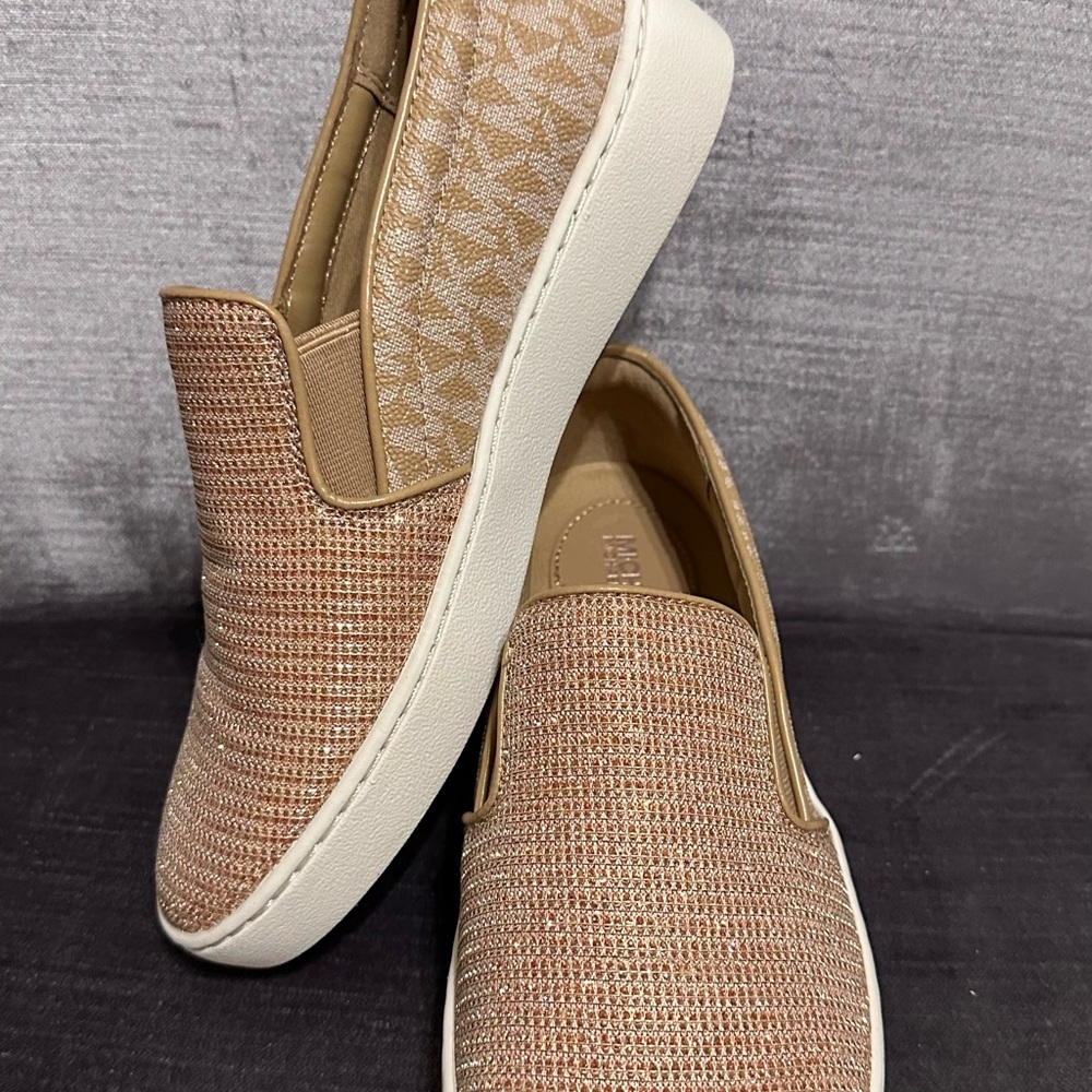 Women's Keaton Slip On Sneakers - Picture 3 of 6